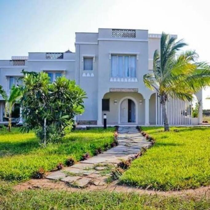 White Villa - Paparemo Beach Watamu Extérieur photo