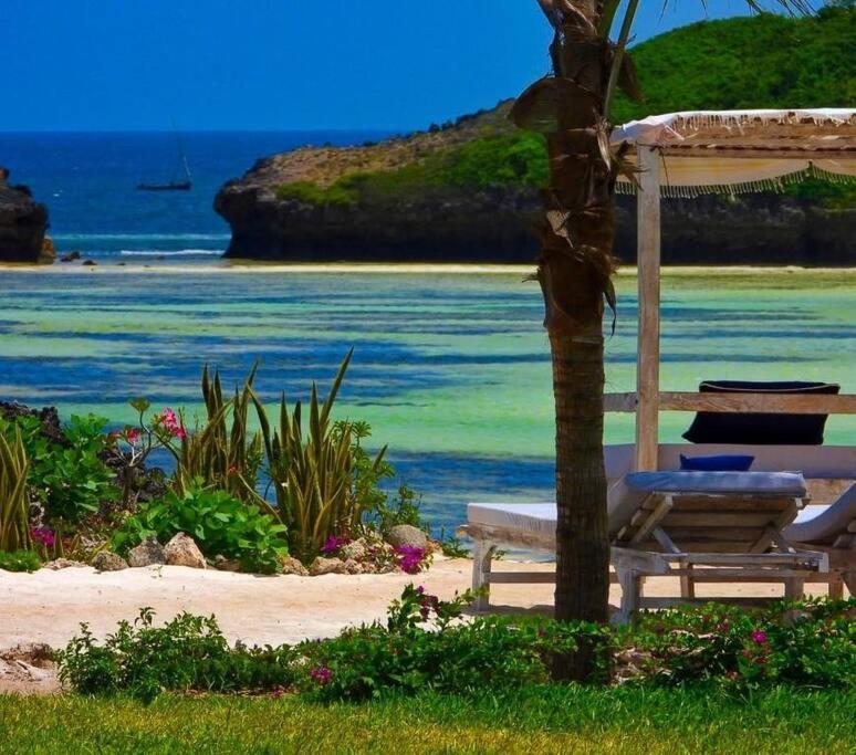White Villa - Paparemo Beach Watamu Extérieur photo