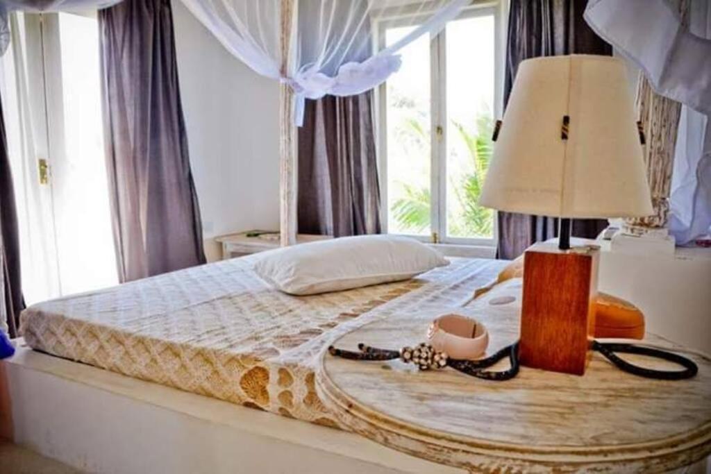 White Villa - Paparemo Beach Watamu Extérieur photo